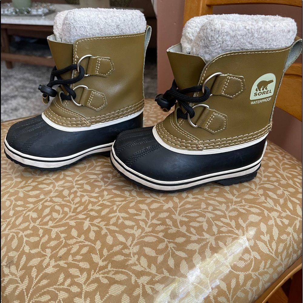 Sorel Kid boots,Waterproof for winter.Size 8